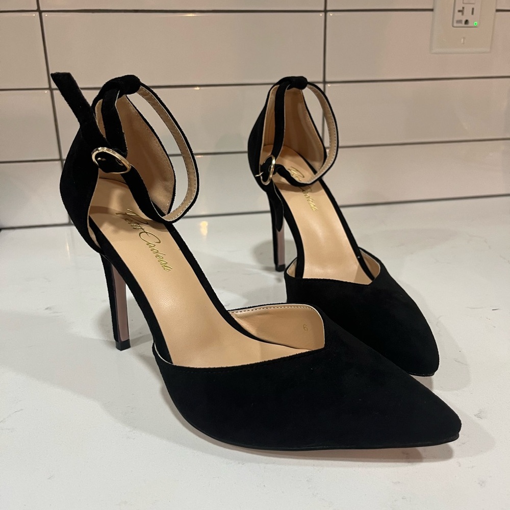Petit Cadeau Black Ankle Strap Heels